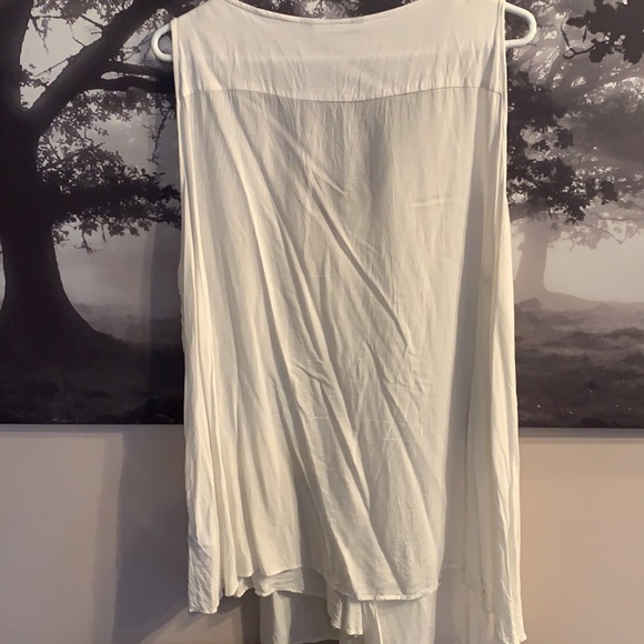 Flowy white tank top - Picture 3 of 8